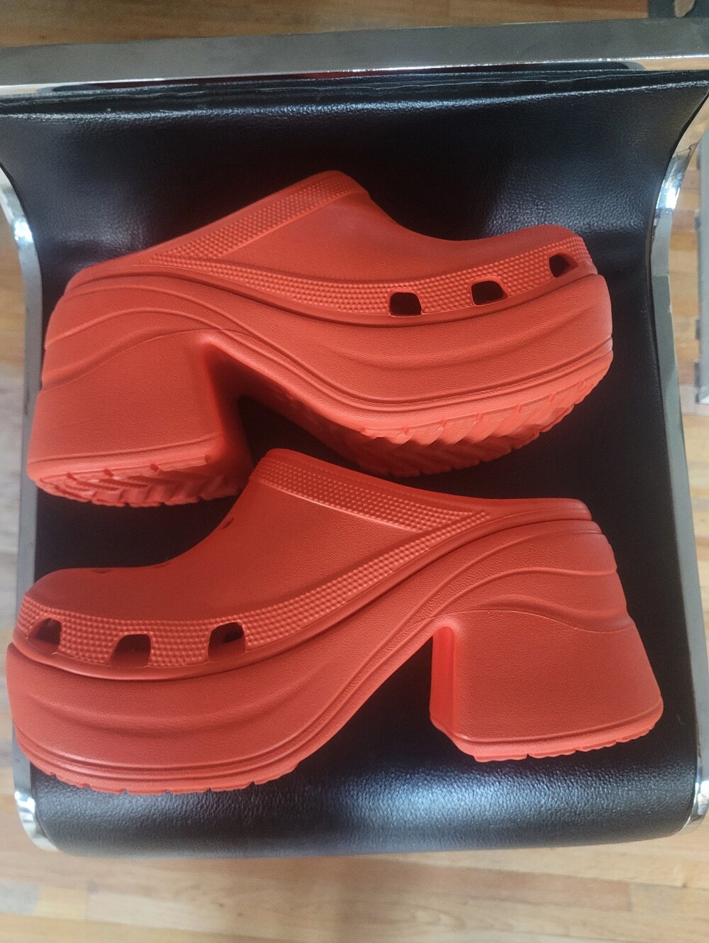 New Crocs Siren Platform Clogs in Lava Orange,Women's 8 - Picture 8 of 15